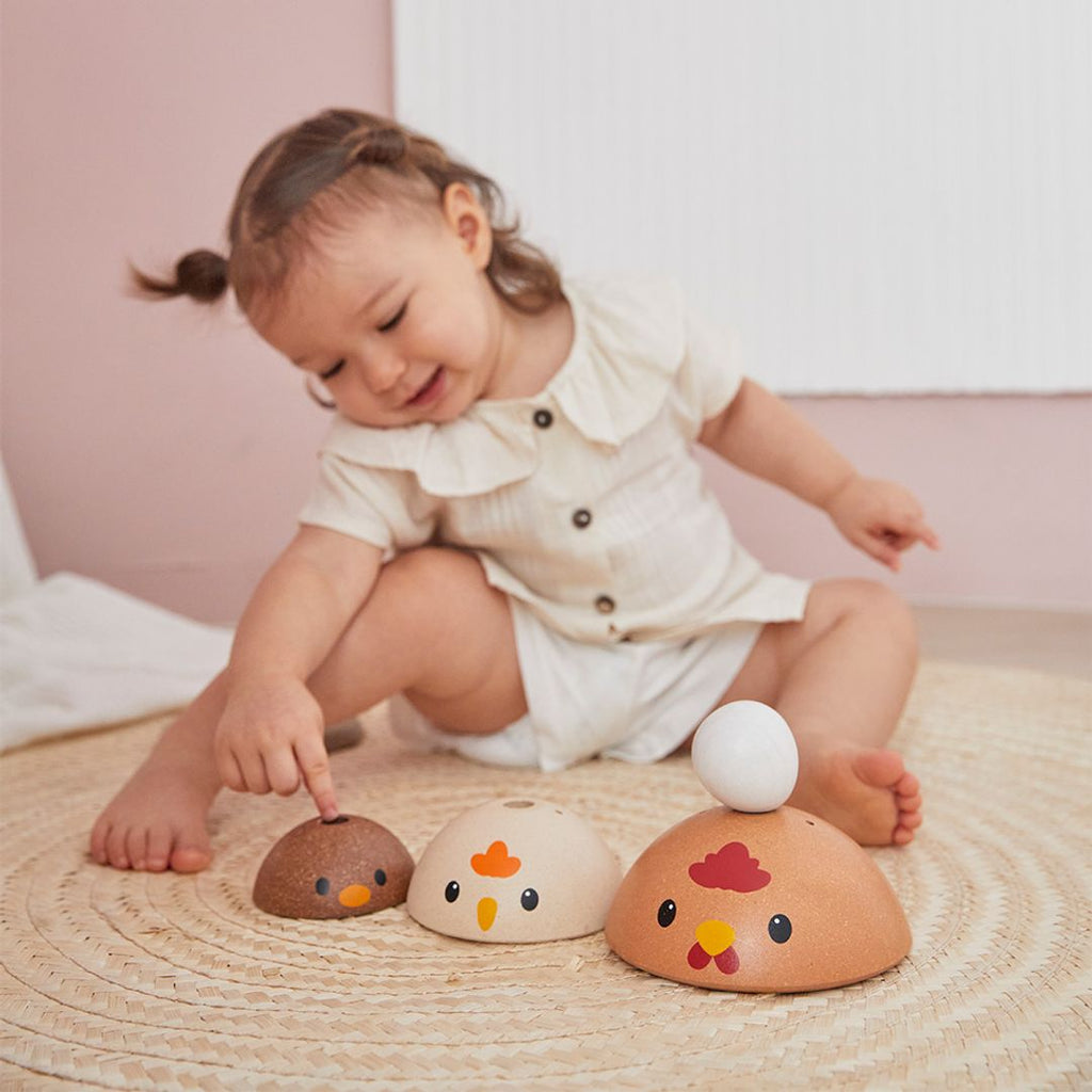 Plan Toys Chicken Nesting - Modern Rustic
